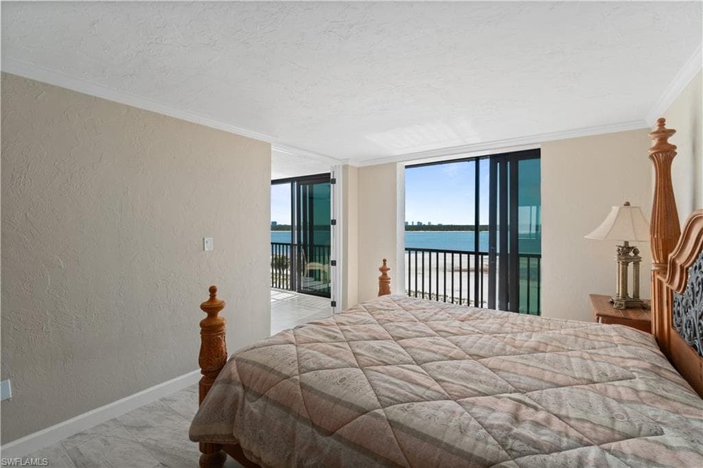 8400 Estero BLVD 303-16