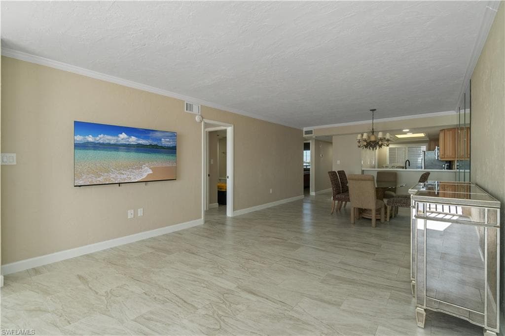 8400 Estero BLVD 303-11