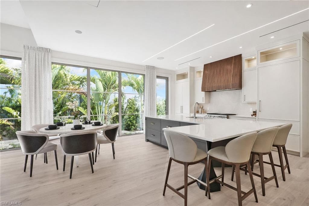 3724 Grove CIR-5
