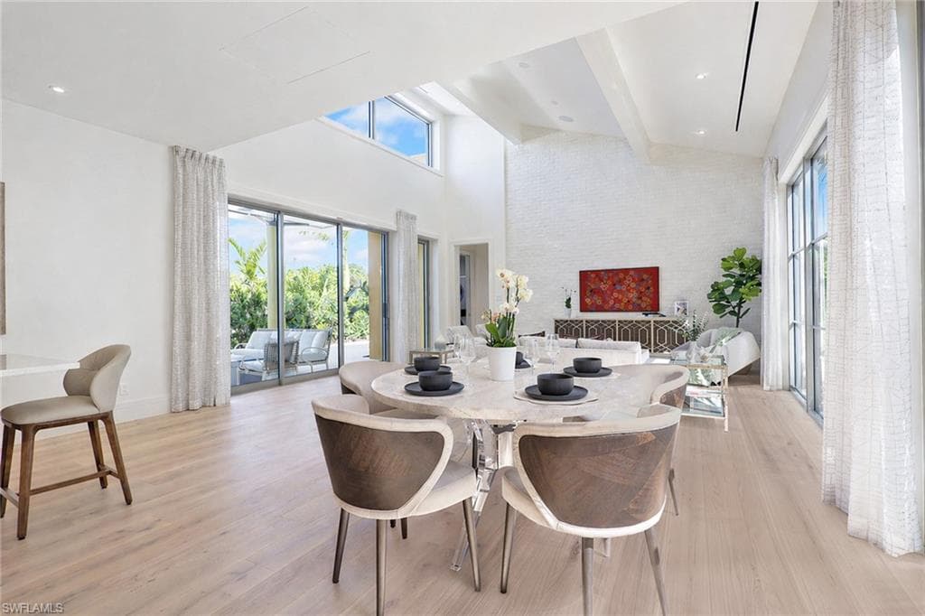 3724 Grove CIR-8