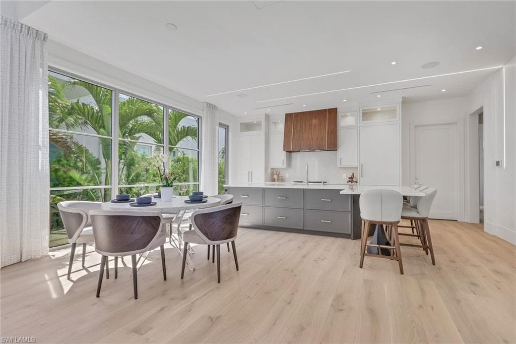 3724 Grove CIR-9