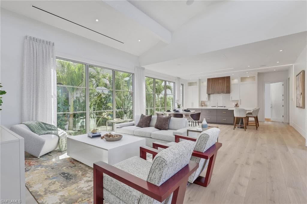 3724 Grove CIR-3