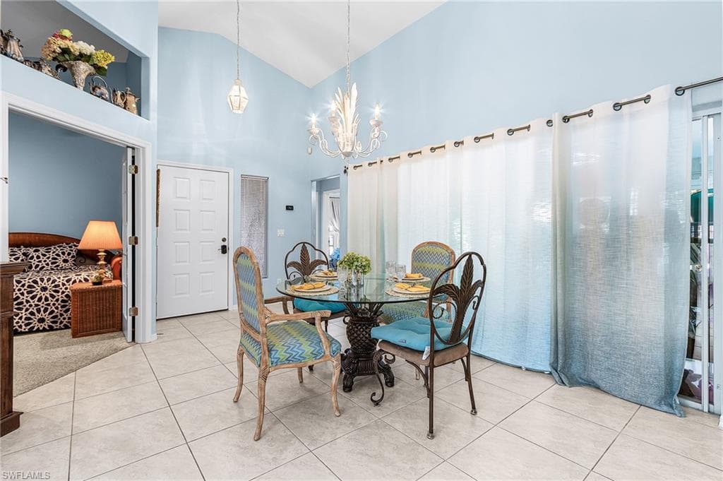 9391 Palm Island CIR, NORTH FORT MYERS FL 33903-8