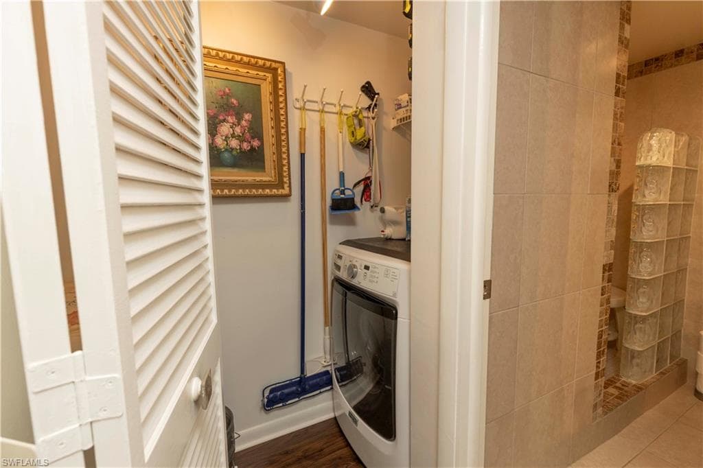37 High Point CIR E 209-13