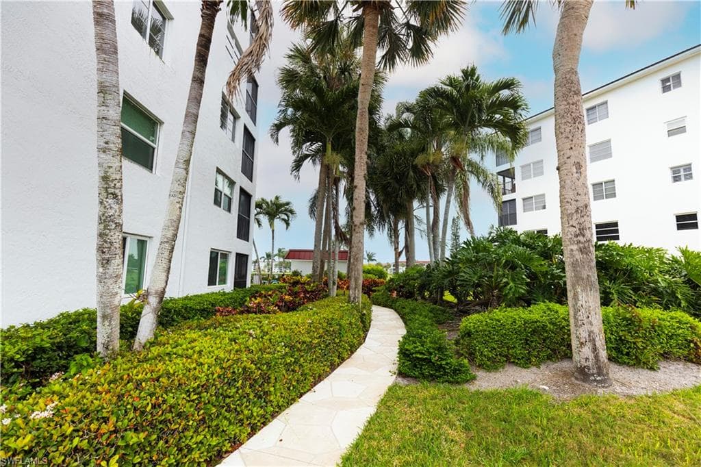 37 High Point CIR E 209-18