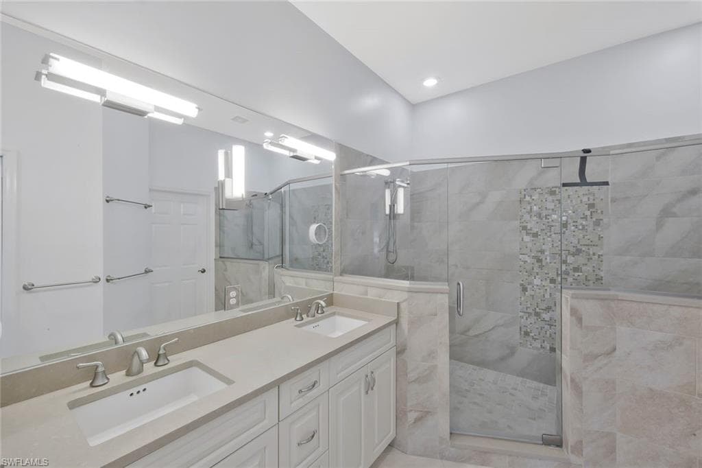 5095 Yacht Harbor DR 203-12