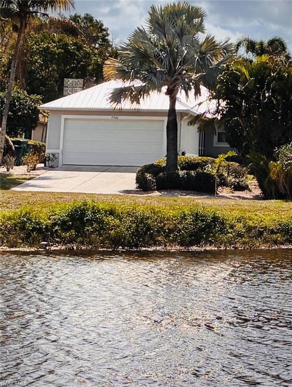 2500 Lee ST, NAPLES FL 34112-1