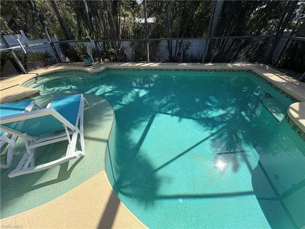 2500 Lee ST, NAPLES FL 34112-35