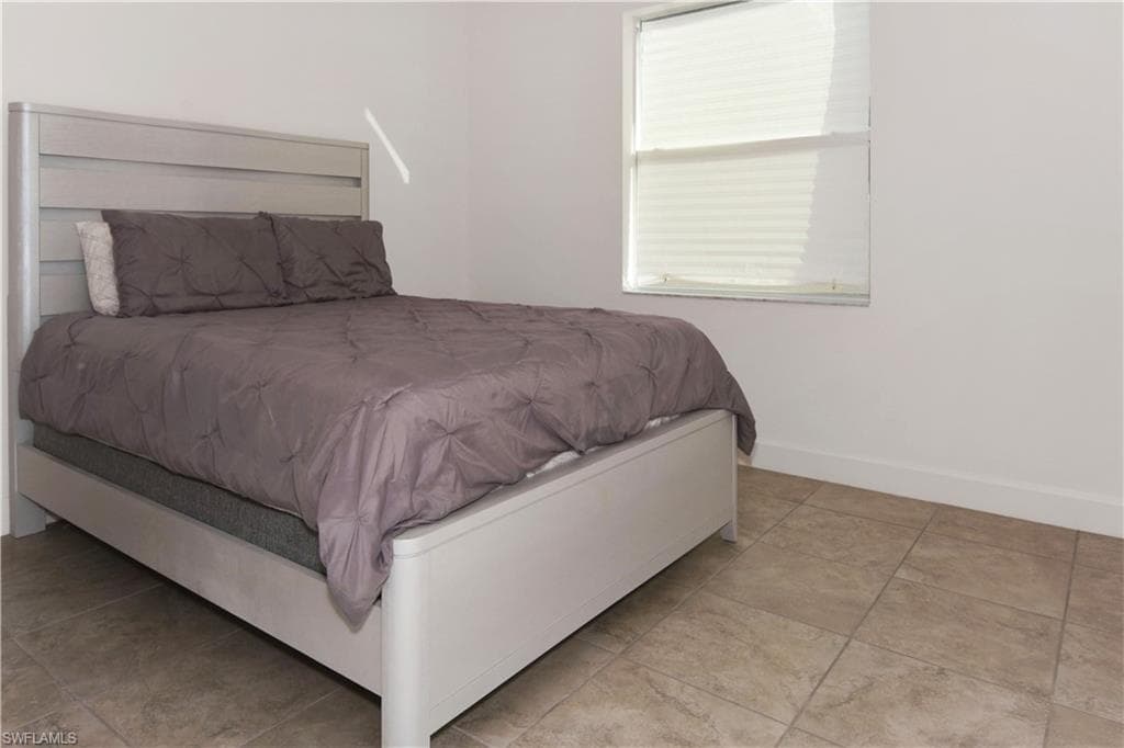 28559 Montecristo LOOP-10