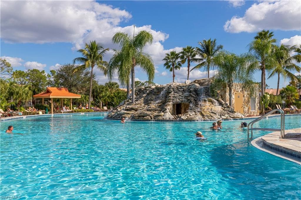 1635 Windy Pines DR # 2405, NAPLES FL 34112-27
