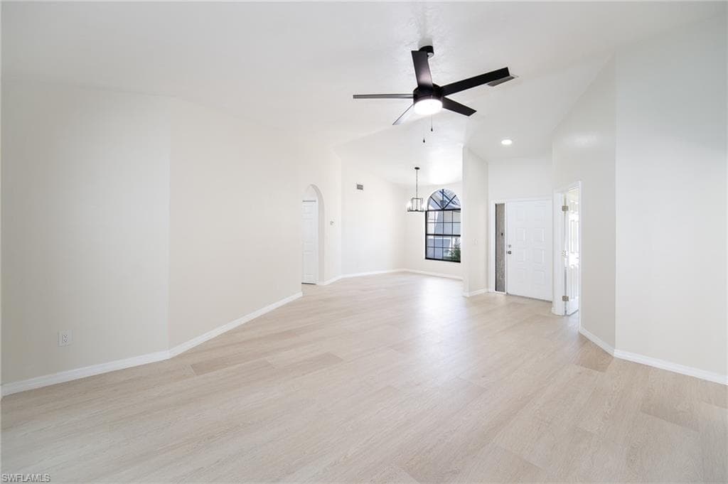 10731 Regent CIR-11