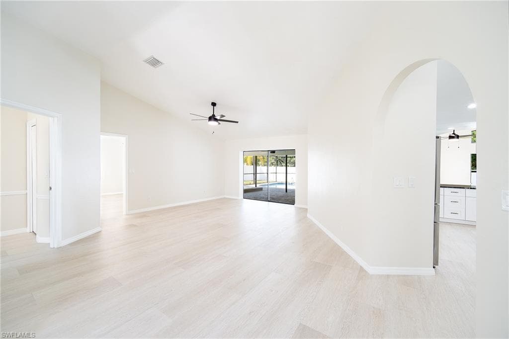 10731 Regent CIR-10