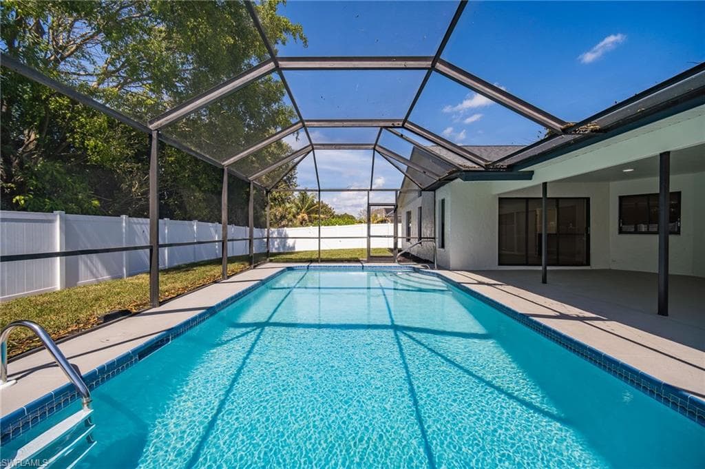 10731 Regent CIR-18