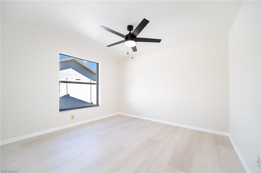 10731 Regent CIR-28