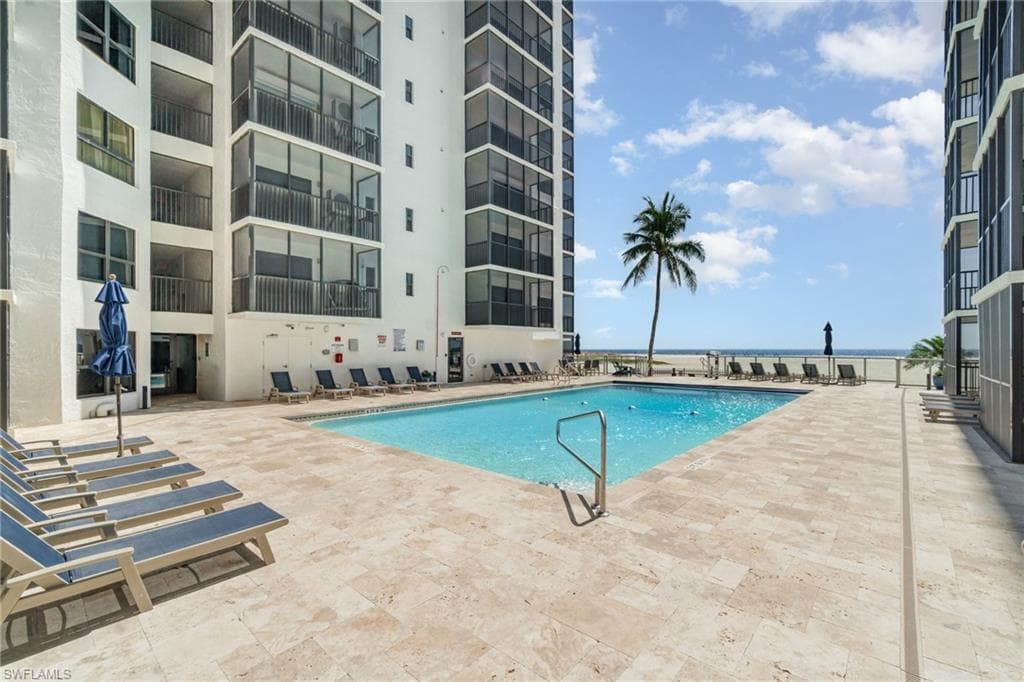 6612 Estero BLVD 1104-9