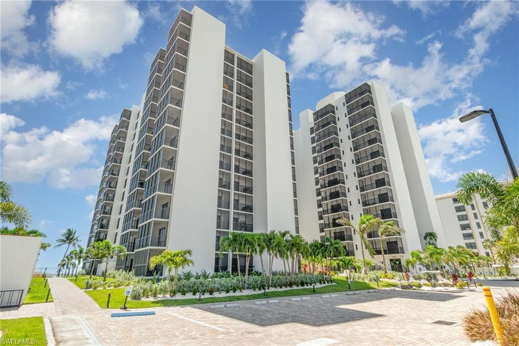 6612 Estero BLVD 1104-13