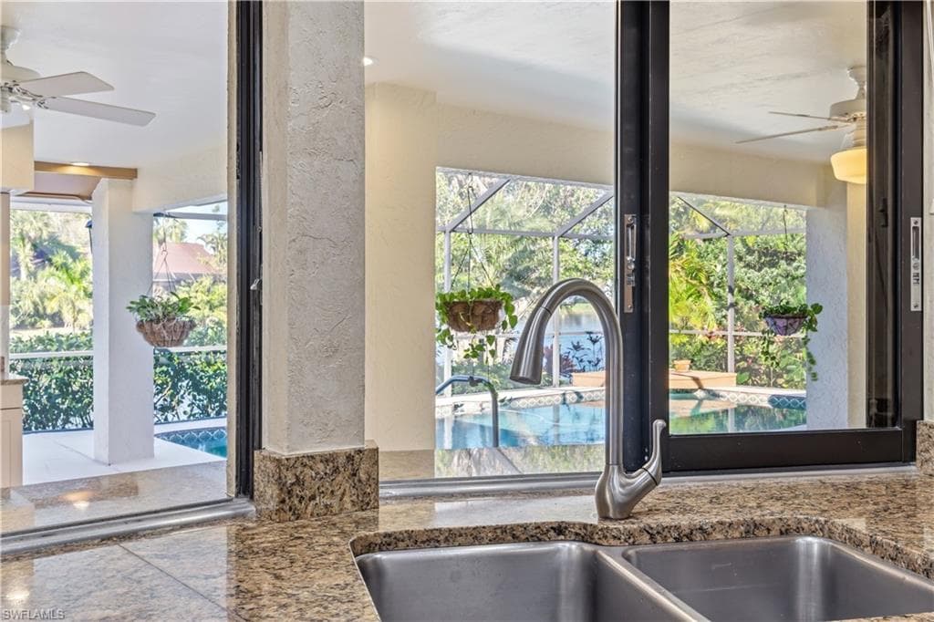 12423 McGregor Woods CIR-11