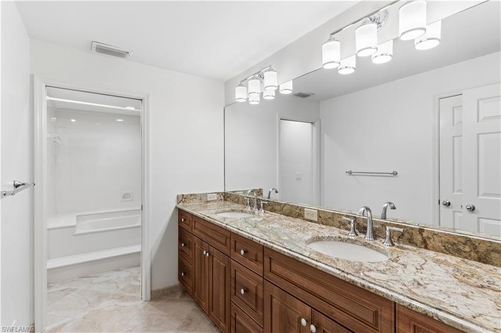 12423 McGregor Woods CIR-32