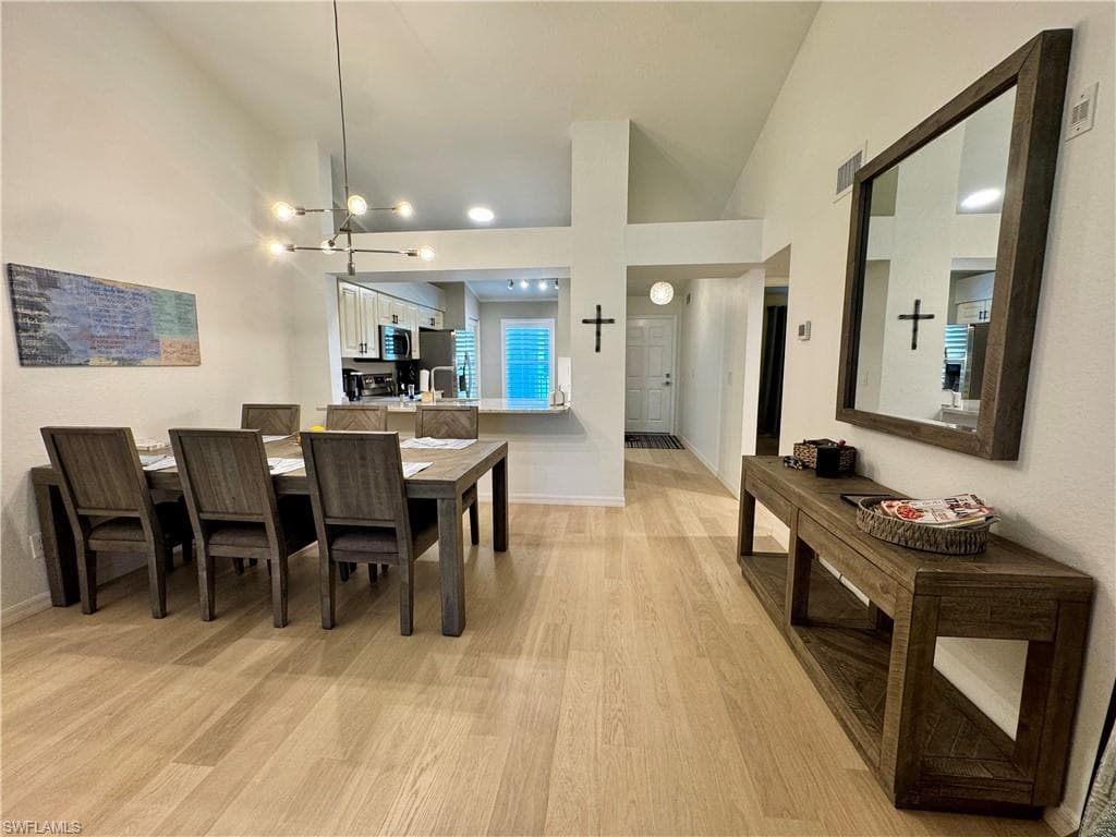 9610 Victoria LN D302-4