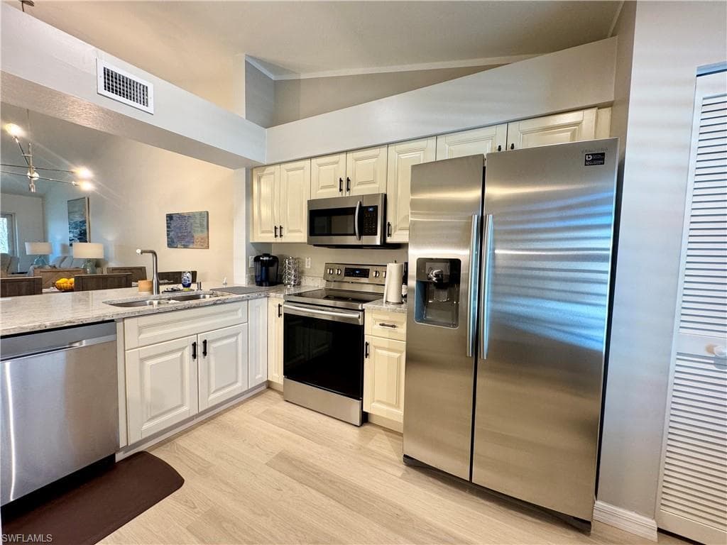 9610 Victoria LN D302-9