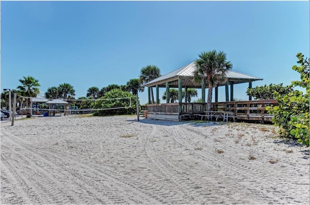 123 Sunset RD, ROTONDA WEST FL 33947-8