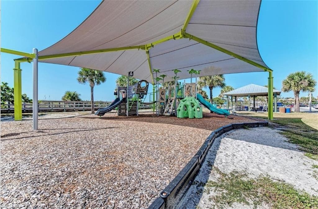123 Sunset RD, ROTONDA WEST FL 33947-10