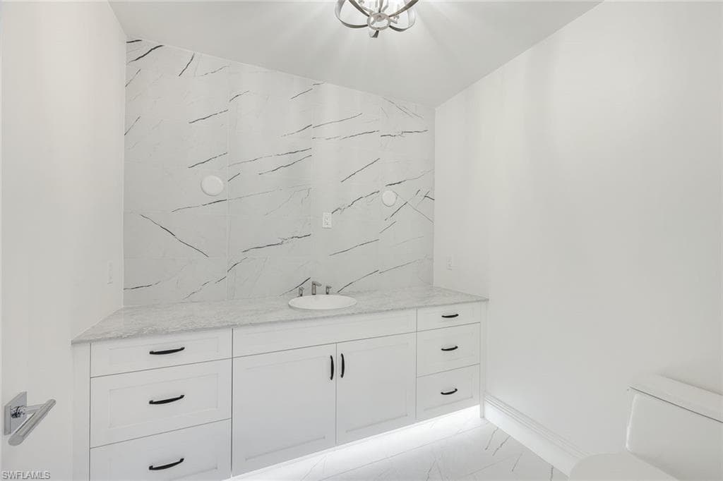6230 Estero BLVD 201-31