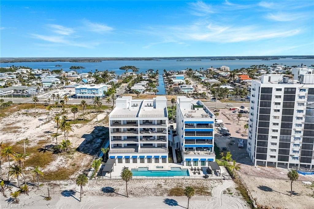 6230 Estero BLVD 201-4