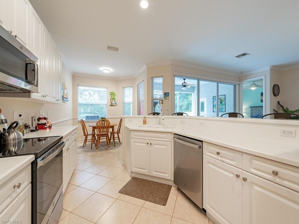 8300 Laurel Lakes BLVD, NAPLES FL 34119-6
