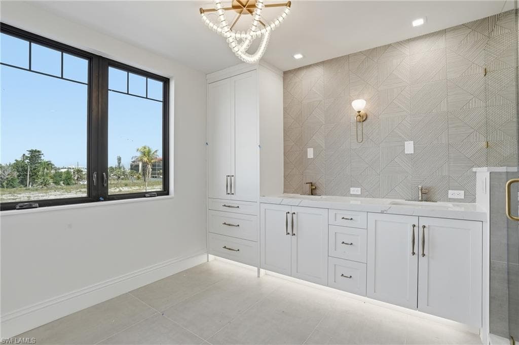 6230 Estero BLVD 101-15