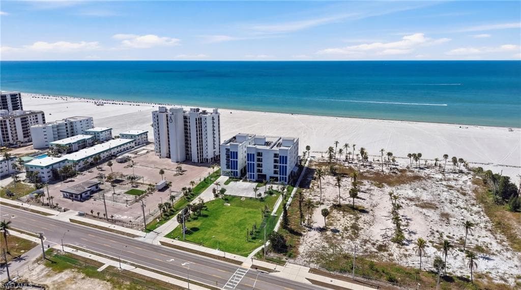 6230 Estero BLVD 101-4