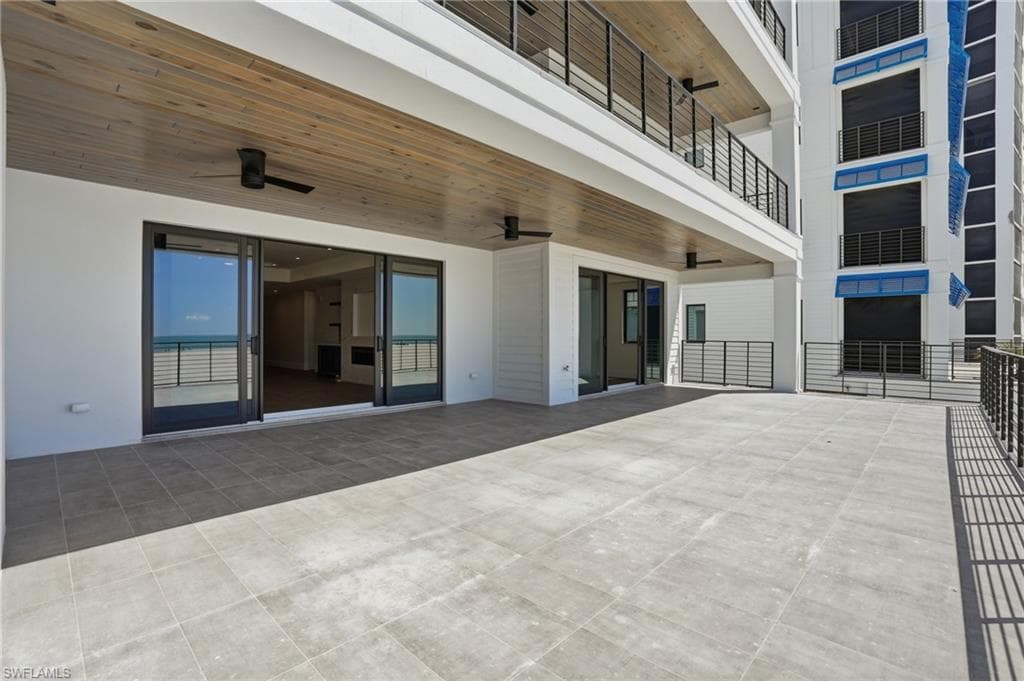 6230 Estero BLVD 102-27