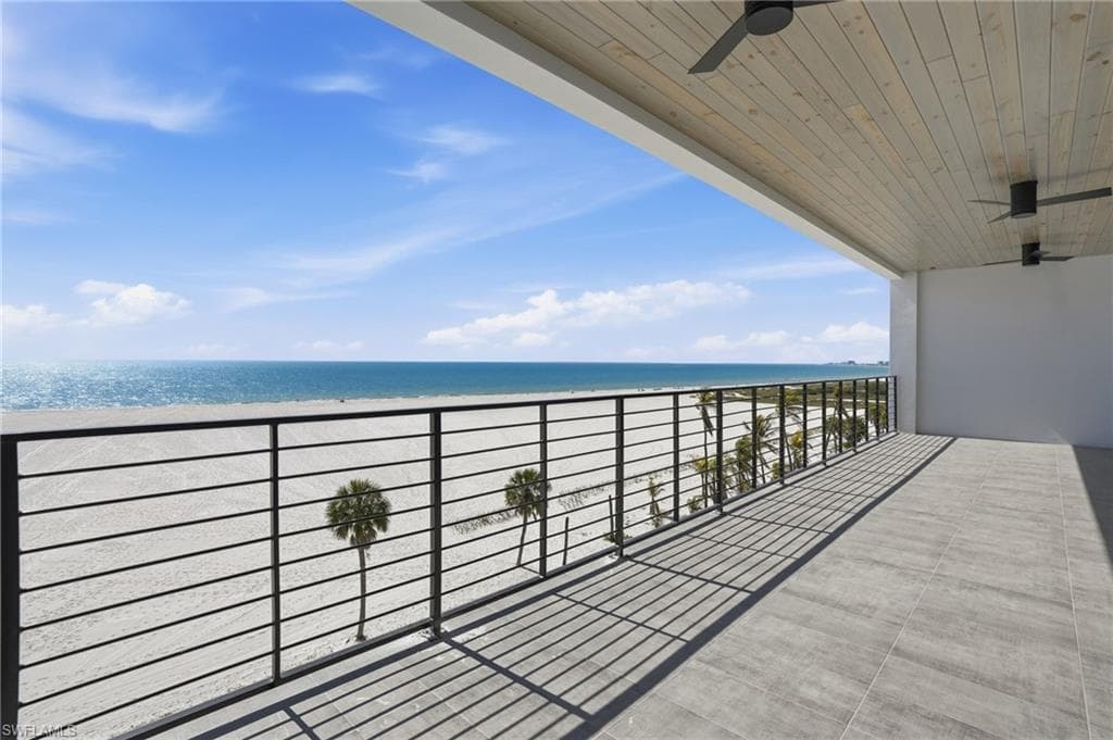 6230 Estero BLVD 402-22