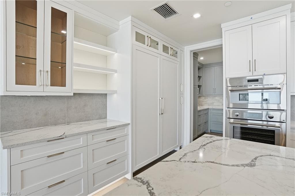 6230 Estero BLVD 402-15