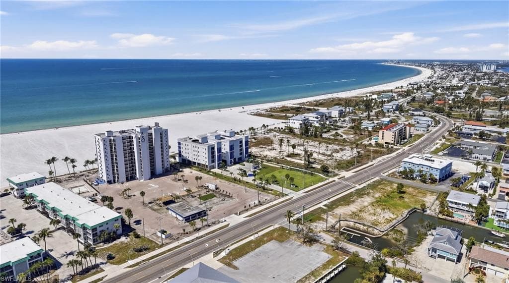 6230 Estero BLVD 402-4