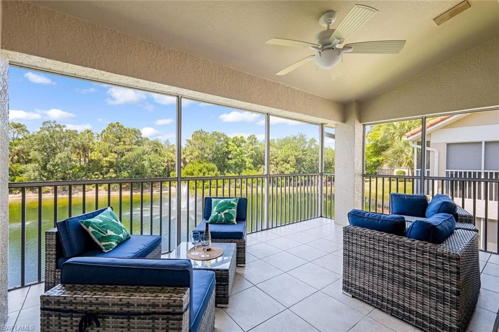 5360 Andover DR # 202, NAPLES FL 34110-1