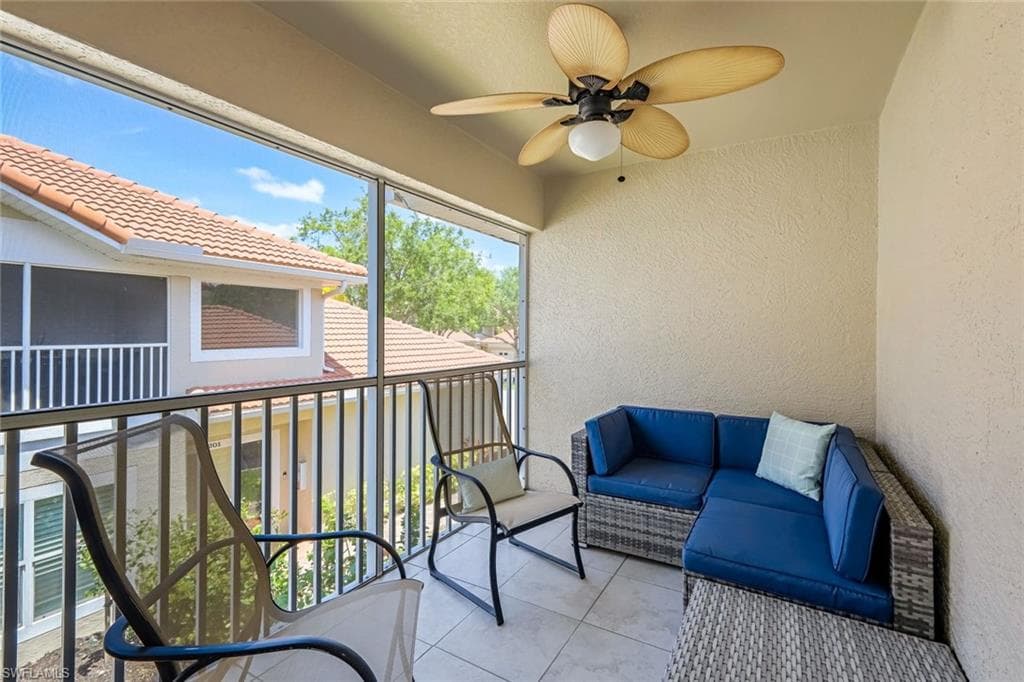 5360 Andover DR # 202, NAPLES FL 34110-12