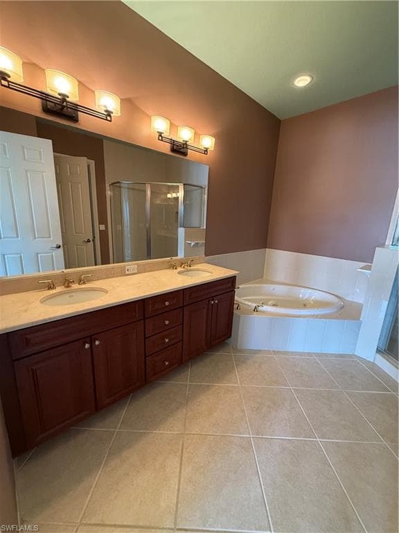 7168 Lemuria CIR # 1701, NAPLES FL 34109-20