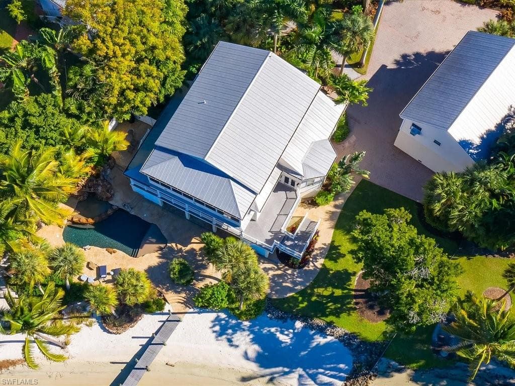 100 Fairview AVE, FORT MYERS FL 33905-1