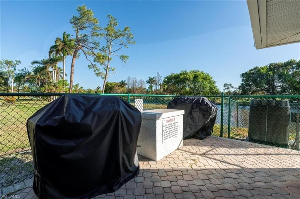 5515 Rattlesnake Hamm RD # 301, NAPLES FL 34113-25