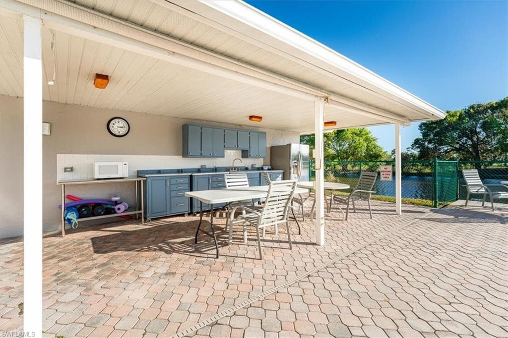 5515 Rattlesnake Hamm RD # 301, NAPLES FL 34113-24