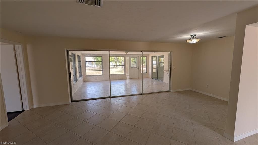 1329 Oaklawn CT, FORT MYERS FL 33919-5