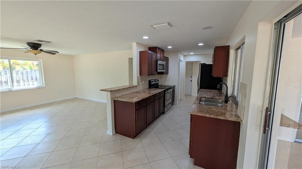 1329 Oaklawn CT, FORT MYERS FL 33919-10