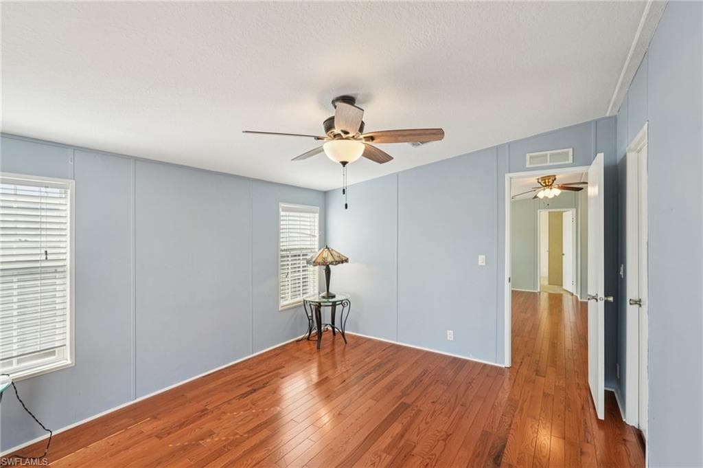 121 Kim DR 121-17