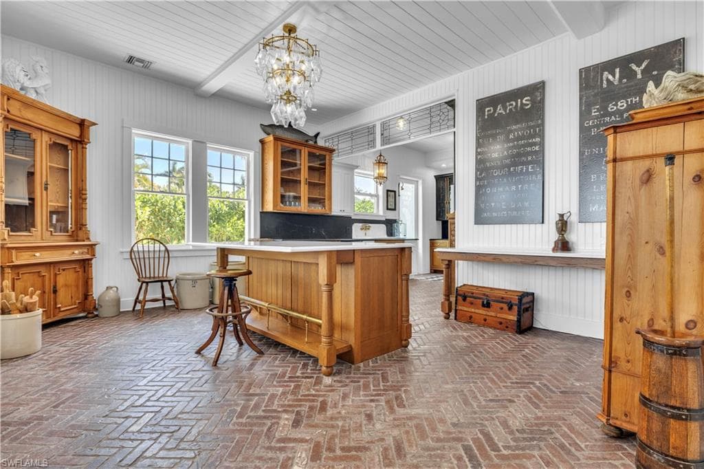 8241 Main ST-14