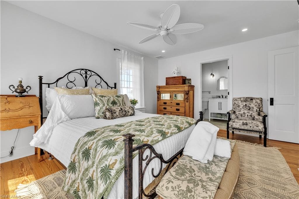 8241 Main ST-32