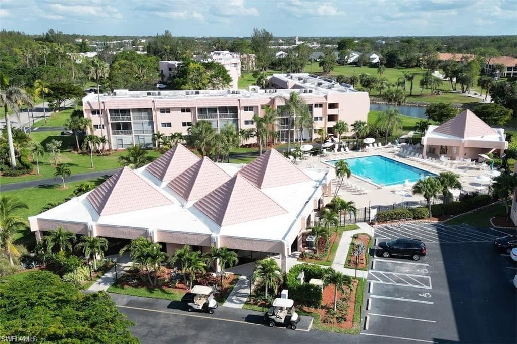 190 Turtle Lake CT # 311, NAPLES FL 34105-31