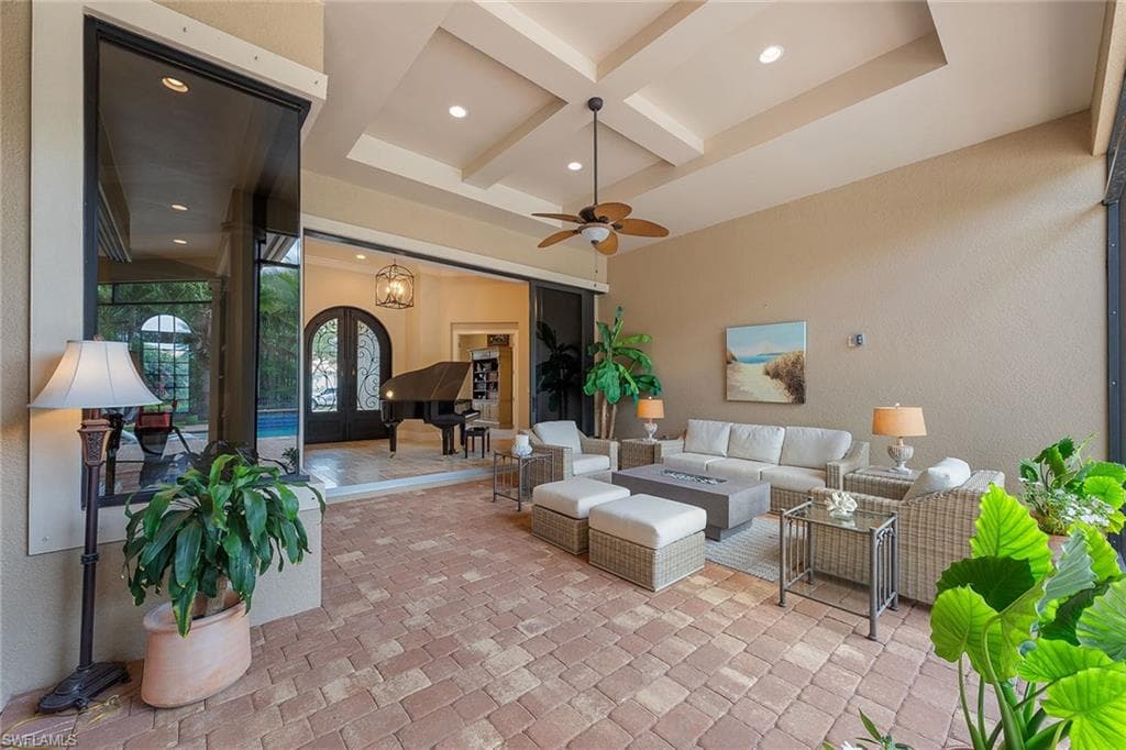 6081 Tamworth CT-33