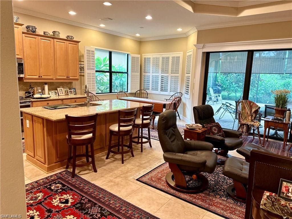 9061 Isla Bella CIR-5