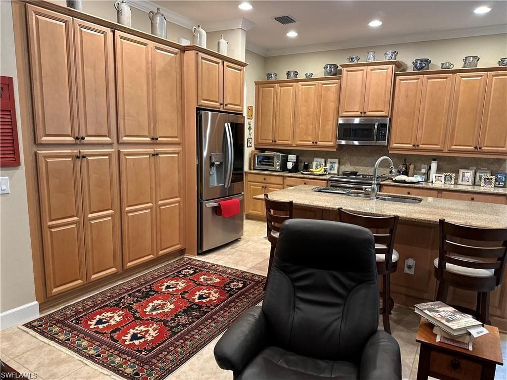 9061 Isla Bella CIR-8